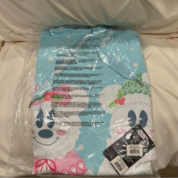Loungefly Disney Mickey & Minnie Pastel Snowman Unisex Hoodie Sweatshirt NWT ⛄️ - Picture 7 of 7